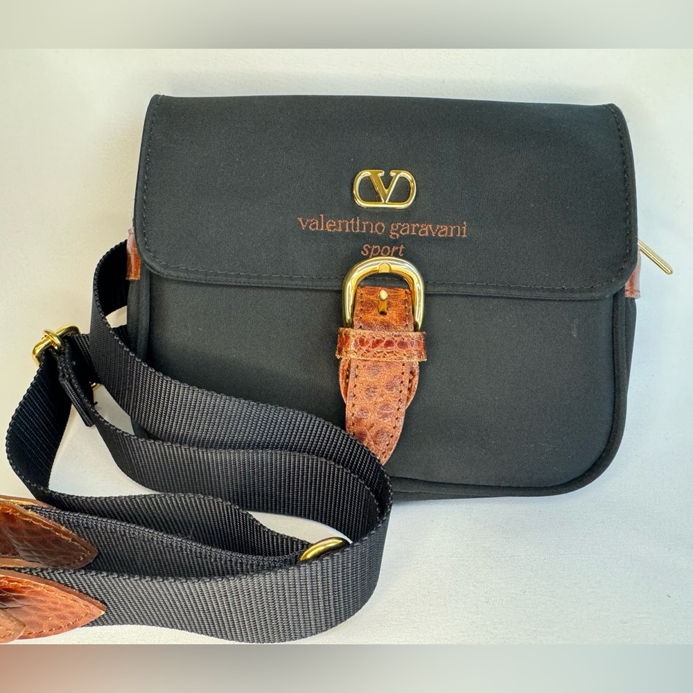 Vintage Garavani Valentino Belt Bag